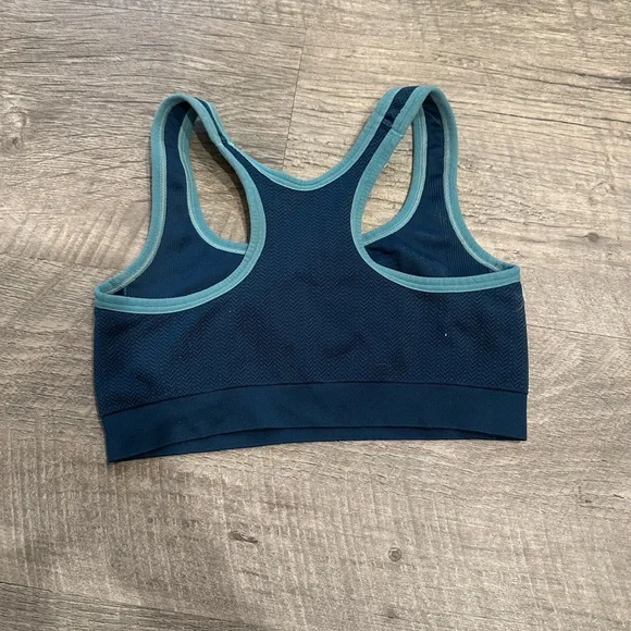 Patagonia racerback sports bras (3) size XS - Picture 7 of 7